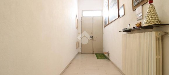 3 bedrooms House in Mirandola, Italy No. 323375 3