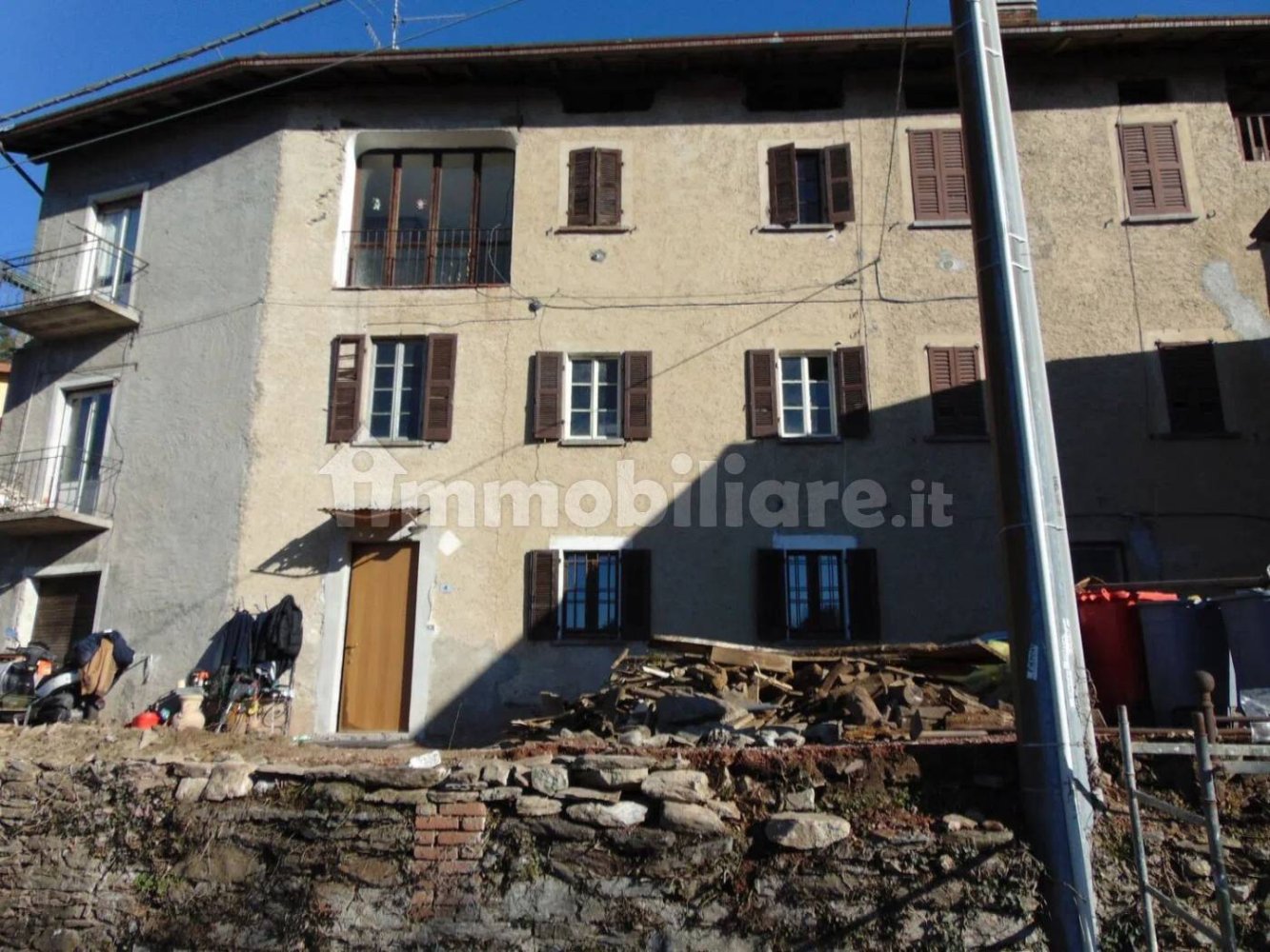 10 chambres Villa à Montegrino Valtravaglia, Italy No. 340661