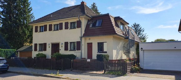 6 chambres Villa à Falkenhagener Feld, Germany No. 18010 32