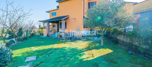 3 Schlafzimmer Villa in Casaletto Lodigiano, Italy, Nr. 74843 2