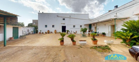 5 rooms House in Francavilla Fontana, Italy No. 155628 29