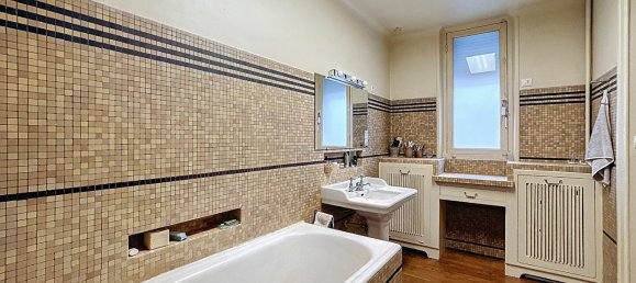 6 bedrooms House in Amiens, France No. 39078 15