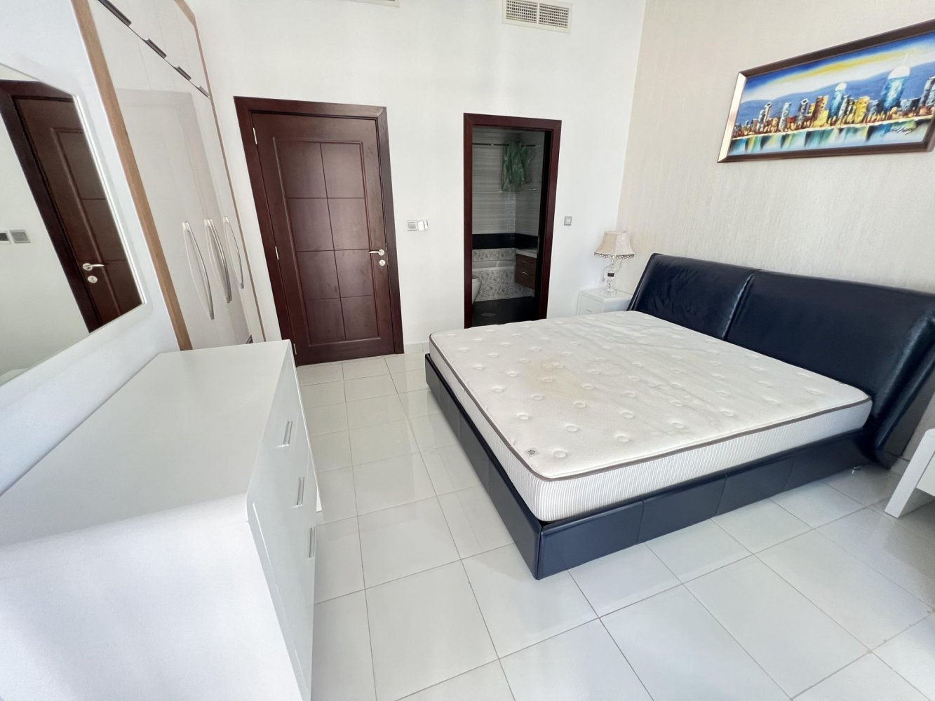 Apartamento de 2 dormitorios en STARZ TOWER, Al Furjan, UAE No. 60118