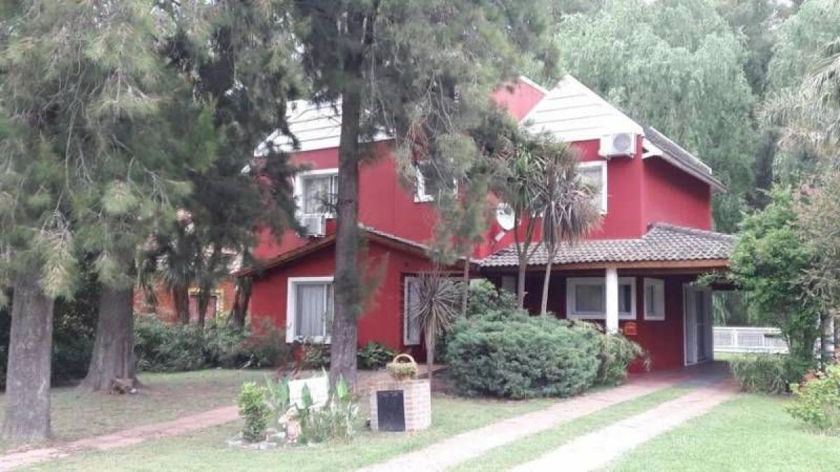 3 bedrooms House in Pilar, Argentina No. 55335