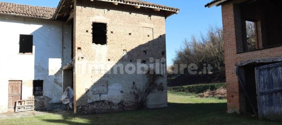 8 Schlafzimmer Haus in Costigliole d'Asti, Italy, Nr. 67175 17