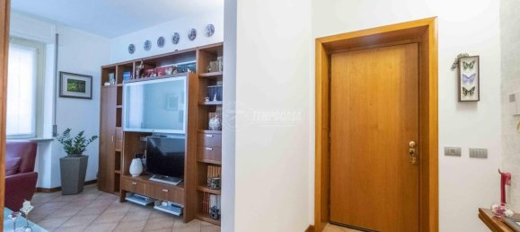4-Zimmer Wohnung in Novara, Italy, Nr. 34936 9