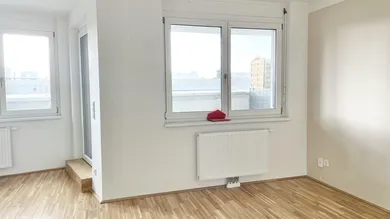 Квартира с 2 комнатами в Лизинг, Австрия № 153499