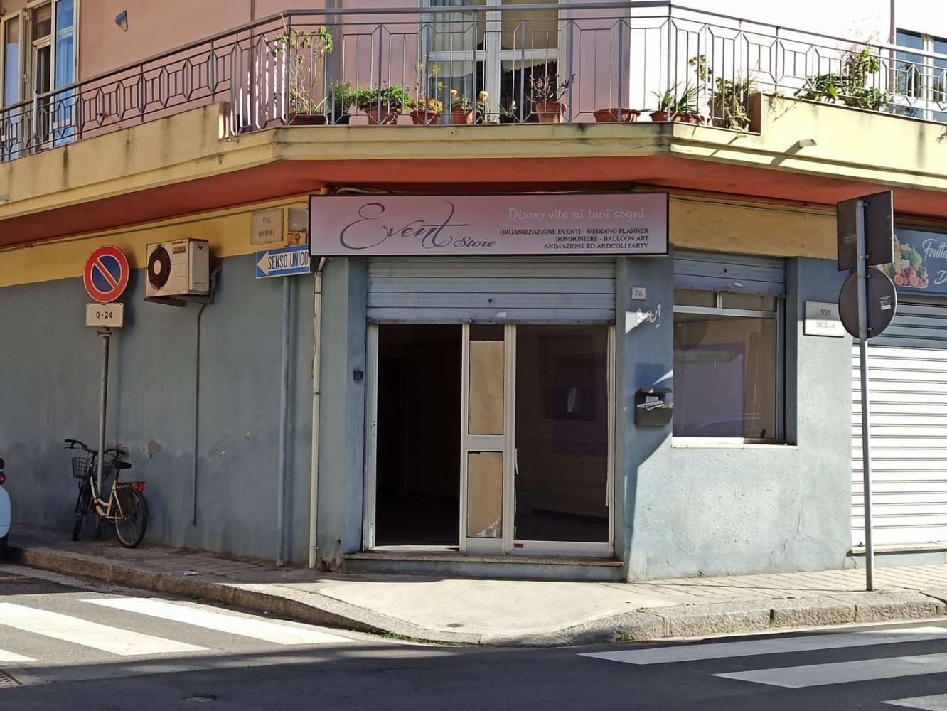 45m² Commercial property in Quartu Sant'Elena, Italy No. 178014