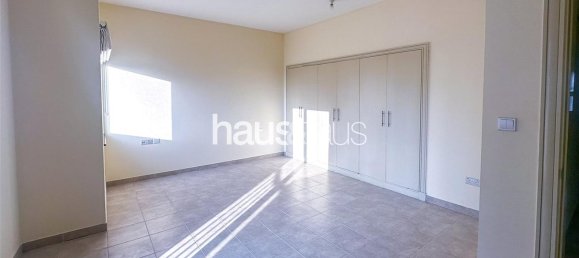 4 bedrooms Townhouse in Dubai Sports City, UAE No. 98649 5