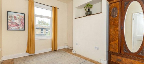 1 bedroom Maisonette in Croydon, United Kingdom No. 12271 8