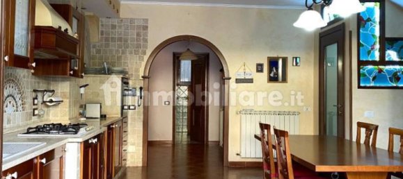 3 Schlafzimmer Haus in Guidonia Montecelio, Italy, Nr. 276404 6