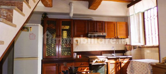 6 bedrooms House in Fossato di Vico, Italy No. 304200 2