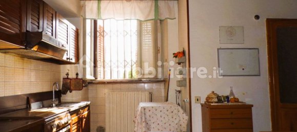 6 bedrooms House in Fossato di Vico, Italy No. 304200 4