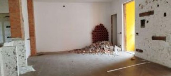 Apartamento de 3 divisões em Voghera, Italy N.º 95461 12