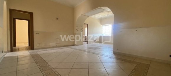 Villa T3 em San Sebastiano al Vesuvio, Italy N.º 213300 2