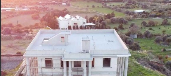 7 bedrooms Villa in Germasogeia, Cyprus No. 16084 3