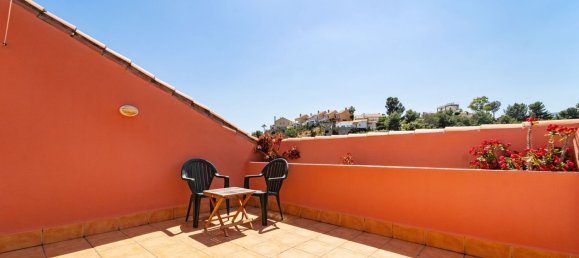 3 bedrooms Penthouse in Fuengirola, Spain No. 146184 2