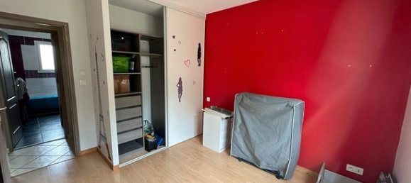 Casa T5 em Saint-Martin-de-Saint-Maixent, France N.º 304783 7