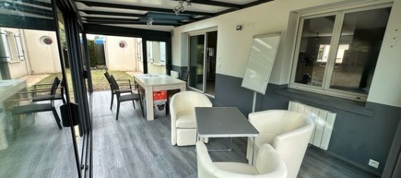 Casa T5 em Saint-Martin-de-Saint-Maixent, France N.º 304783 13