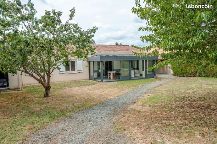 Casa T5 em Saint-Martin-de-Saint-Maixent, France N.º 304783