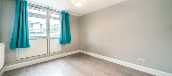 2 bedrooms Apartment in London, United Kingdom No. 12804 4