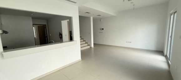 Moradia em banda T3 em Dubai Land, UAE N.º 120579 5