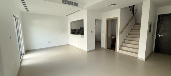 Moradia em banda T3 em Dubai Land, UAE N.º 120579 3