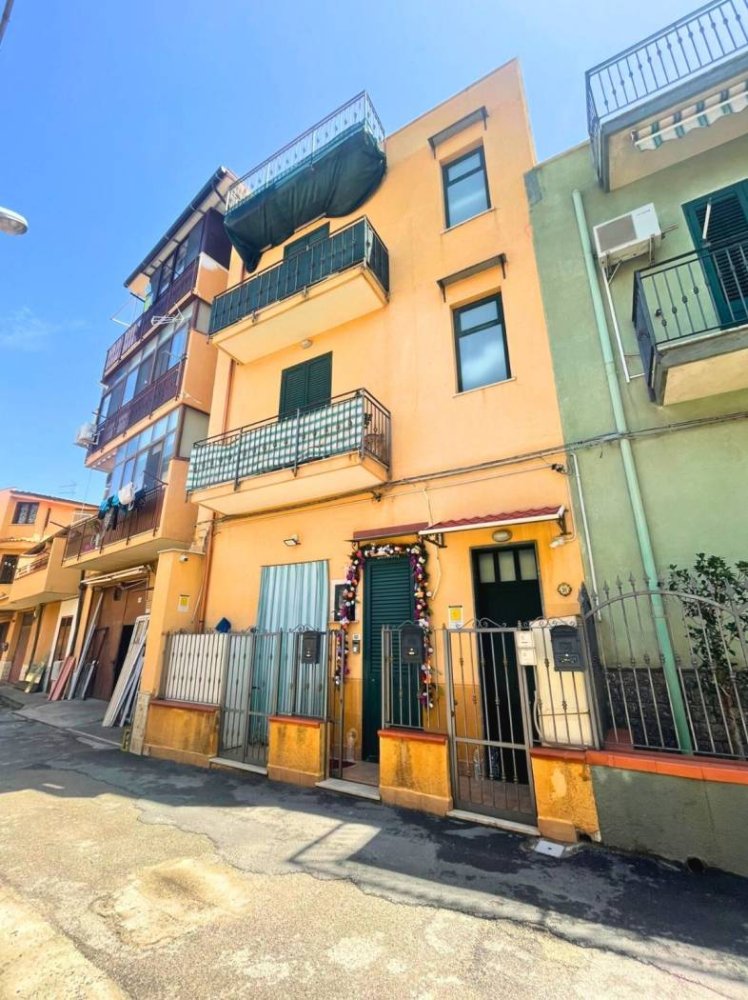 2 bedrooms Apartment in Palermo, Italy No. 86524