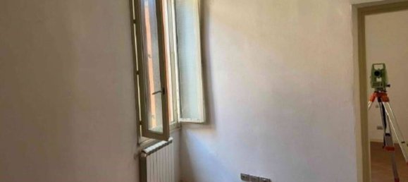 2 rooms Apartment in Ferrara, Italy No. 19594 6