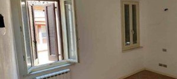 2 rooms Apartment in Ferrara, Italy No. 19594 13