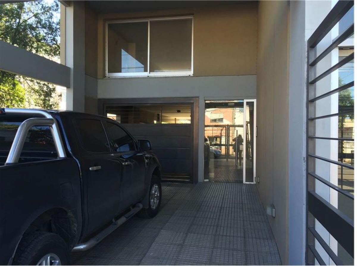 50m² Office in Pilar, Argentina No. 29189