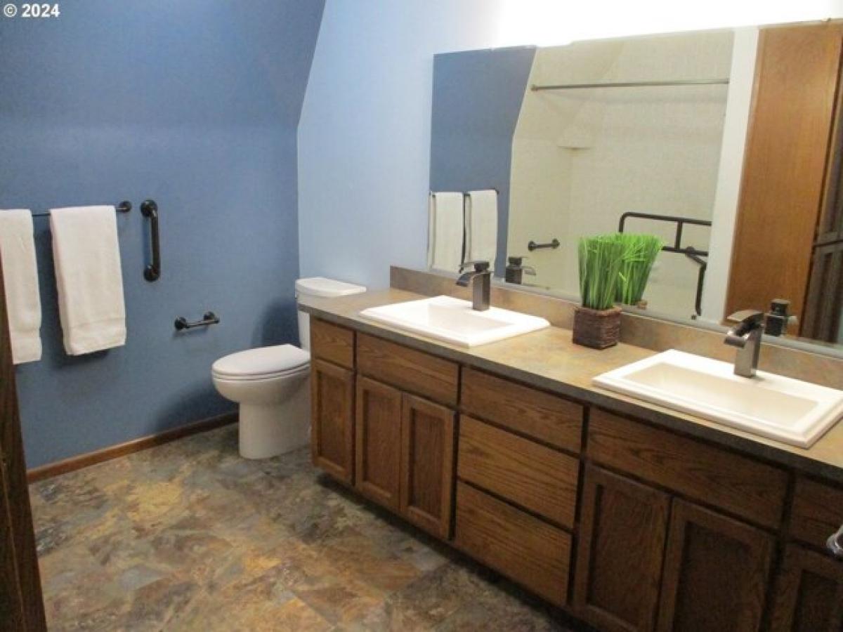 Casa de 3 dormitorios en Eugene, USA No. 371598