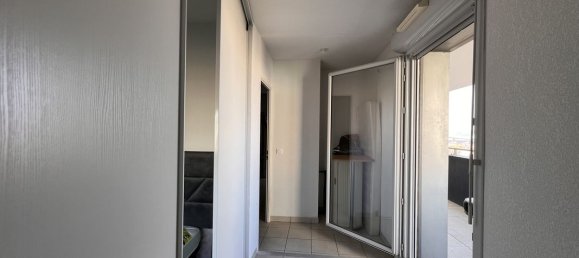 1 bedroom Apartment in Marseille, France No. 343564 8