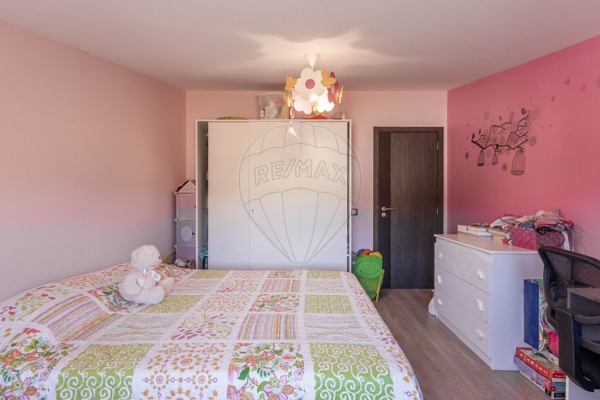 3 bedrooms House in Mexilhoeira Grande, Portugal No. 18566