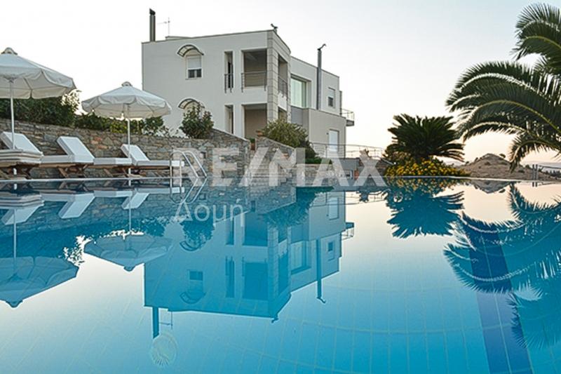 4 bedrooms Property in Volos, Greece No. 734