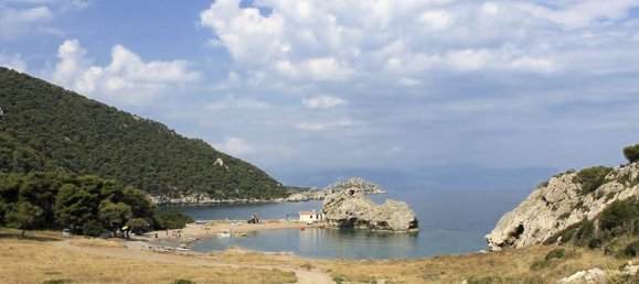 4 bedrooms Commercial property in Loutraki, Greece No. 6610 3