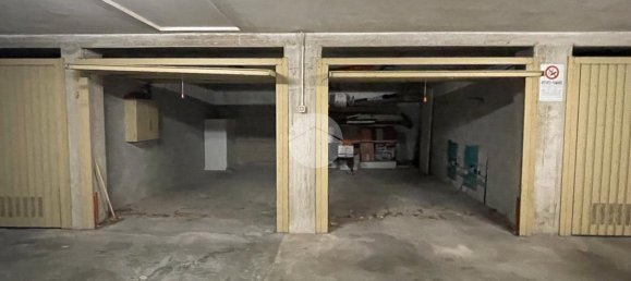 1 room Garage in Fano, Italy No. 177783 3