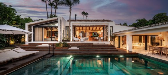 5 bedrooms Villa in Marbella, Spain No. 106186 13