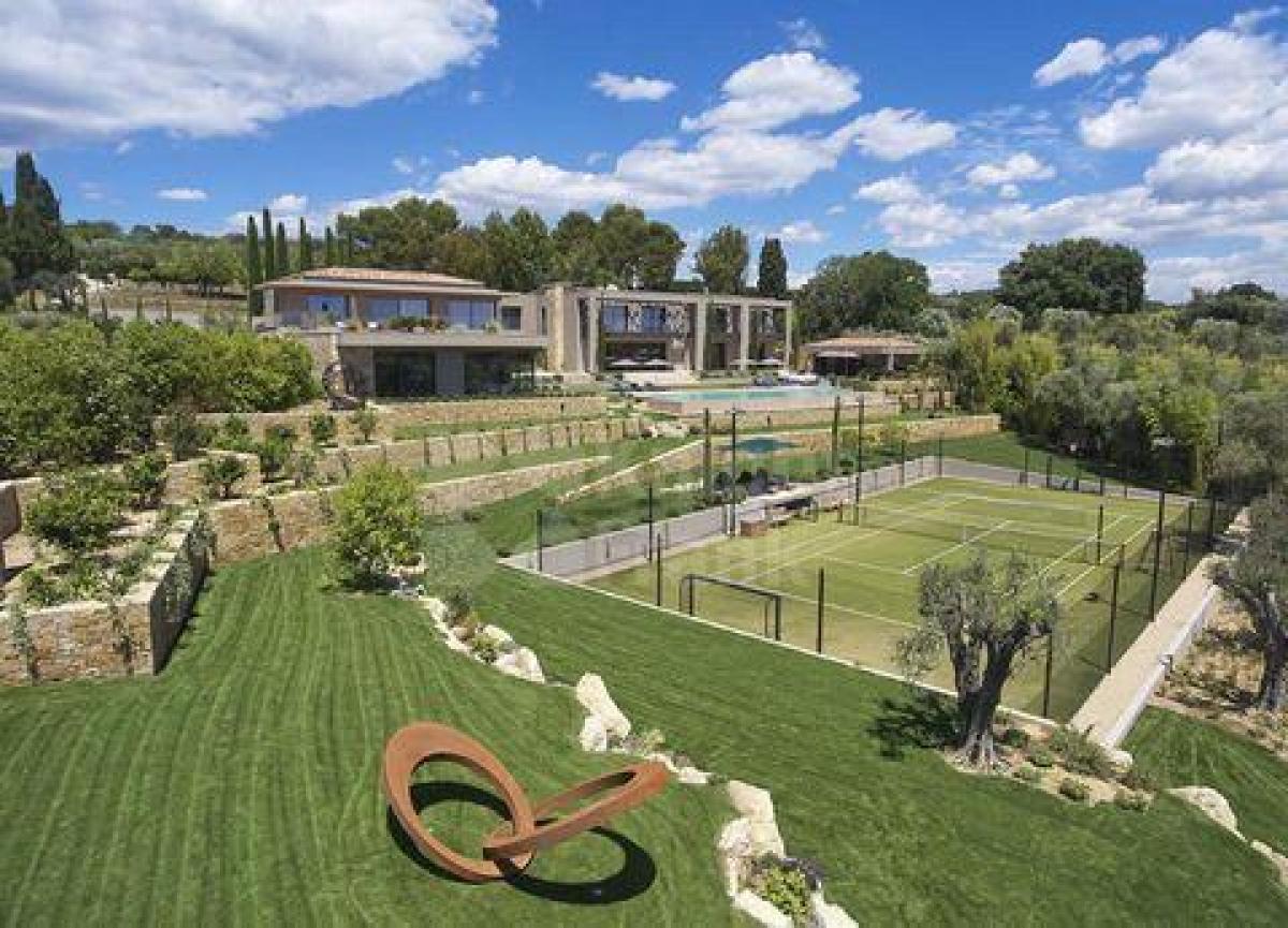9 bedrooms House in Mougins, France No. 6744