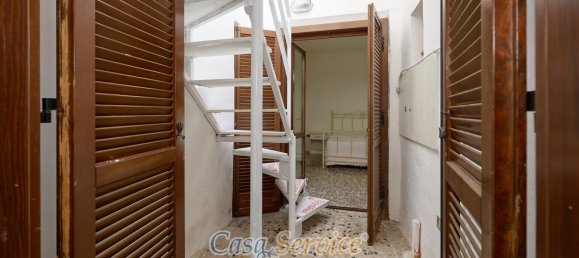 Дом с 3 комнатами в Sannicola, Италия № 230735 13