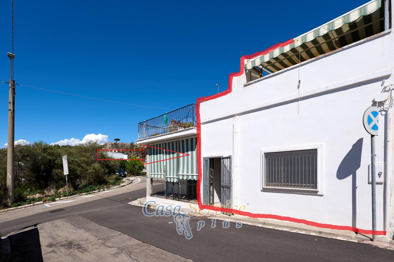 Дом с 3 комнатами в Sannicola, Италия № 230735