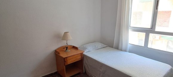 4 bedrooms Apartment in Alicante, Spain No. 155210 6