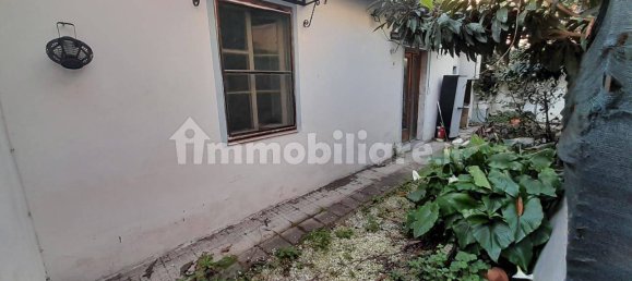 2 bedrooms Villa in Pisa, Italy No. 62335 3