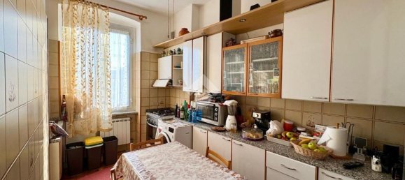 5 rooms Apartment in Genoa, Italy No. 120001 12