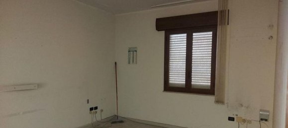 1545m² Warehouse in Marsala, Italy No. 372075 4