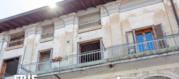 3 bedrooms Apartment in Legnano, Italy No. 363755 22