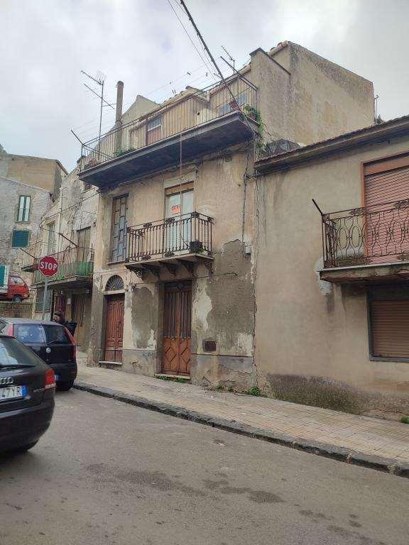 6-Zimmer Haus in San Cataldo, Italy, Nr. 106620