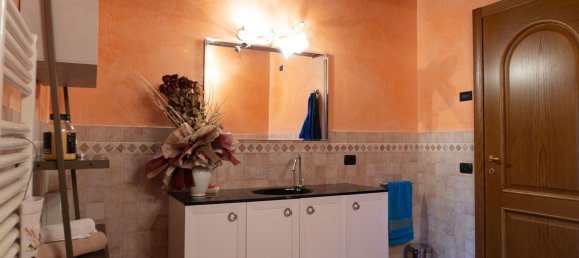 7-Zimmer Haus in Bagnatica, Italy, Nr. 6687 18