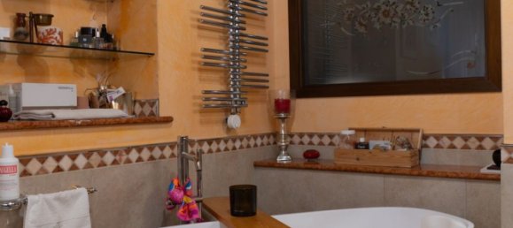 7-Zimmer Haus in Bagnatica, Italy, Nr. 6687 13