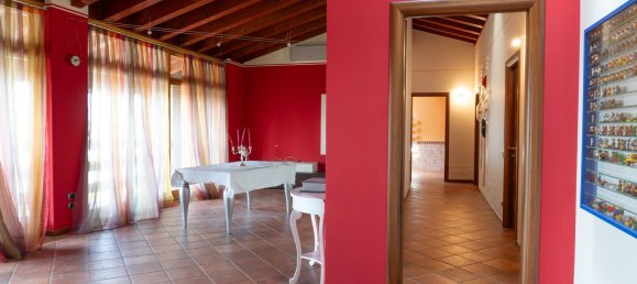 7-Zimmer Haus in Bagnatica, Italy, Nr. 6687 31